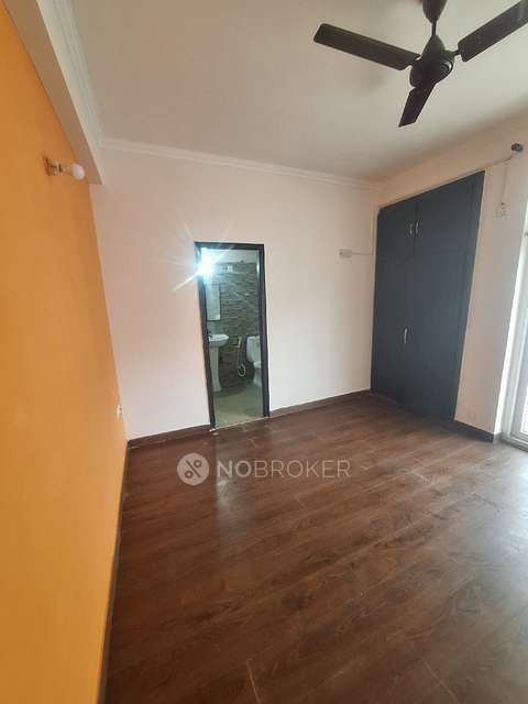 3 BHK Flat In Amrapali Silicon City For Sale  In  Sector 76