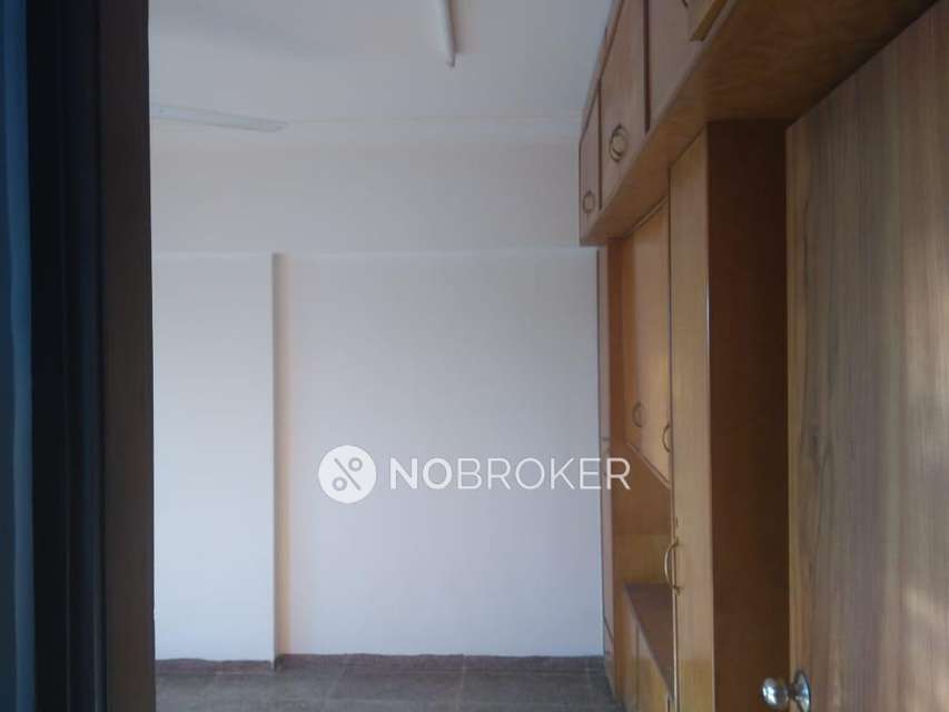 2 BHK Flat In Bhagtani Apartments For Sale  In Bandra West