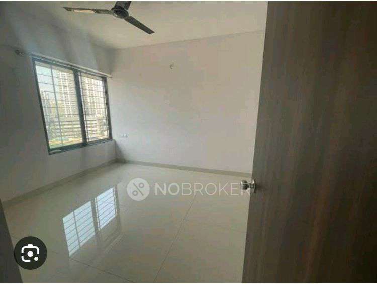 1 BHK Flat In Lodha Crown For Sale  In Balkum Majiwada