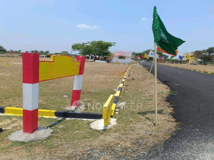 Plot For Sale  In Porur