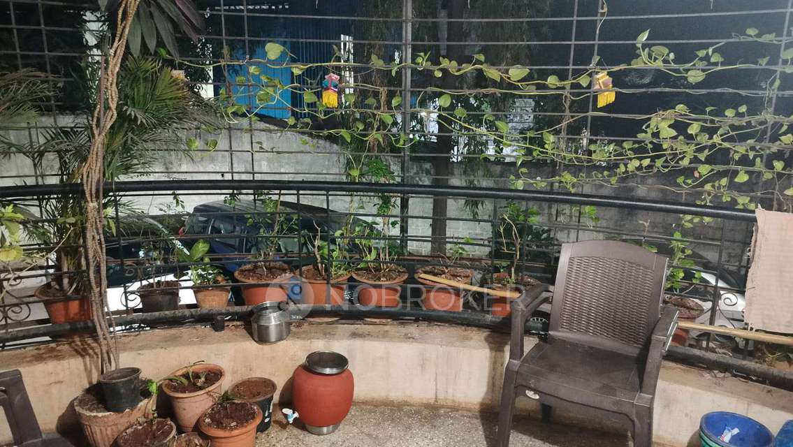 2 BHK Flat In Universal Residency for Rent  In Warje