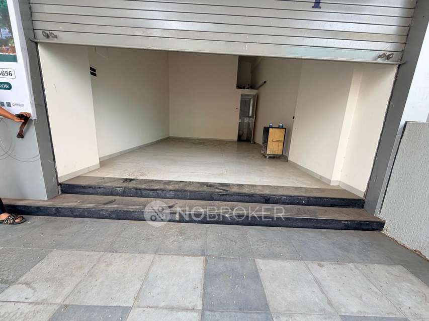 Shop in Borivali West, Mumbai for Rent 