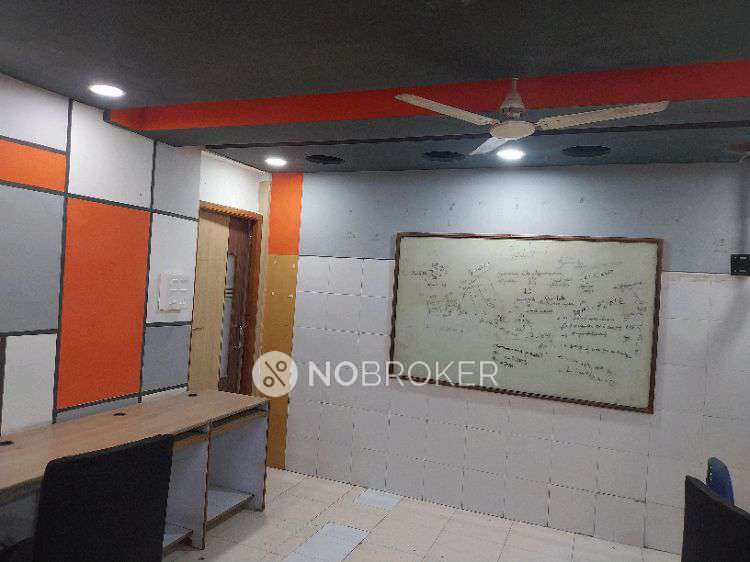 Office Space in Nalstop Chowk, Pune for Rent 