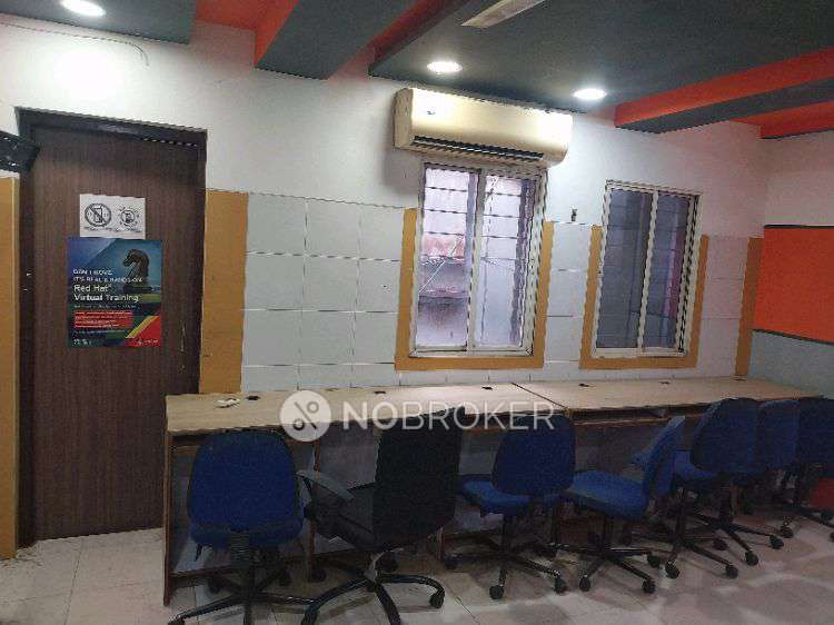 Office Space in Nalstop Chowk, Pune for Rent 