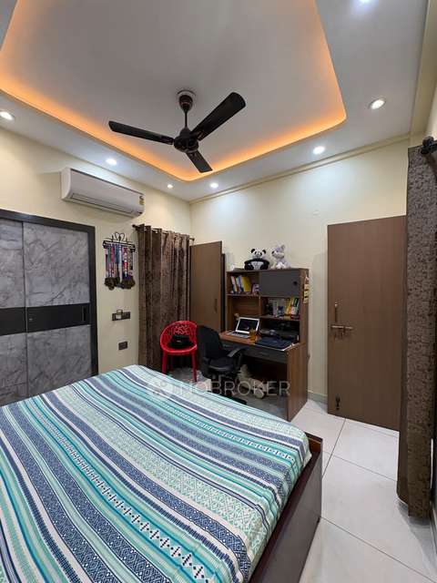 2 BHK Flat In Evershine Apartment, Vikaspuri For Sale  In Vikaspuri