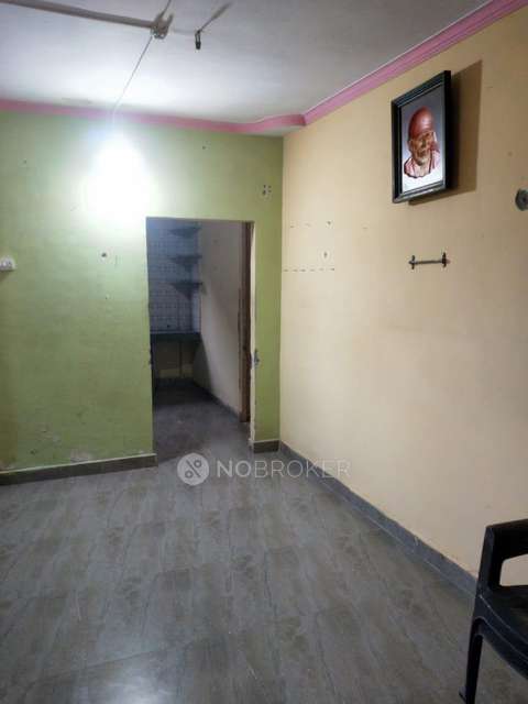 1 BHK Flat In Shree Mahalaxmi Apartment  For Sale  In Gas