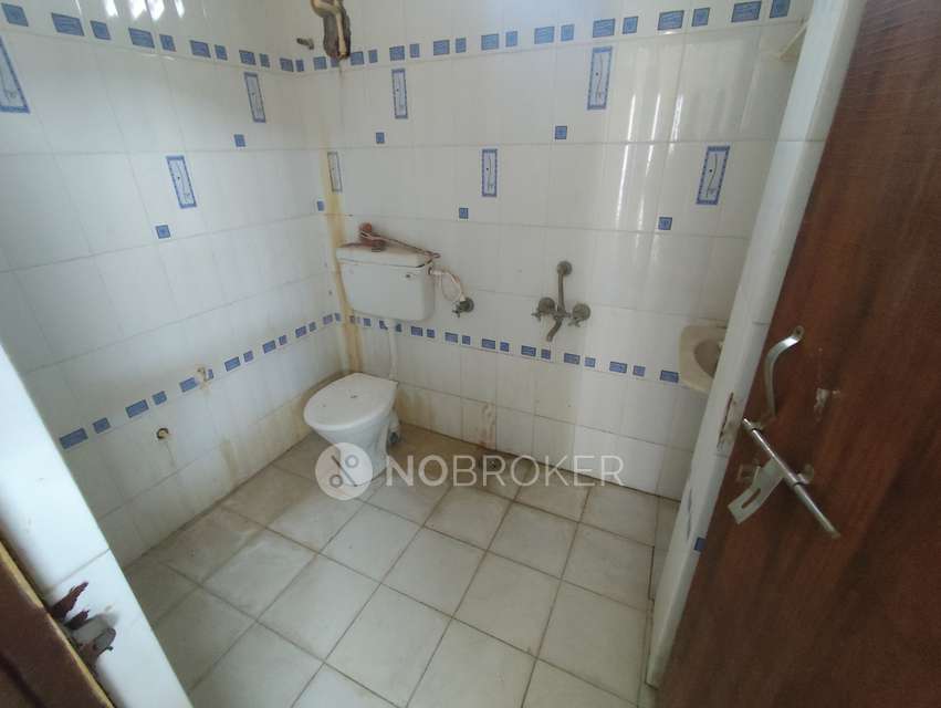 3 BHK Flat In Hussain Nest For Sale  In Lakdikapul