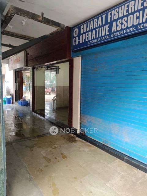 Shop in Yusuf Sarai, Delhi for sale 