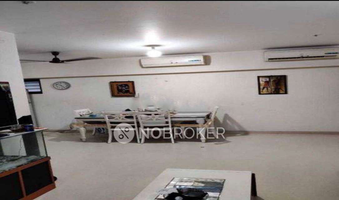 2 BHK Flat In Godrej Platinum for Rent  In Vikhroli East