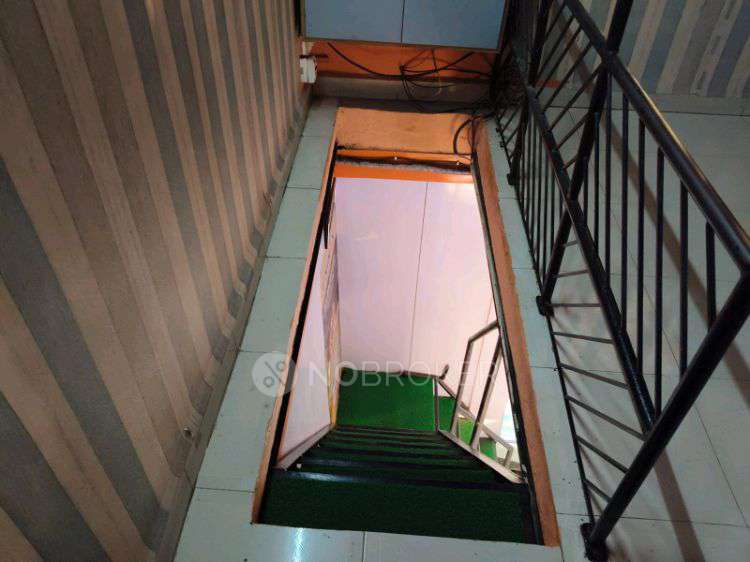 Shop in Kanjurmarg West, Mumbai for sale 