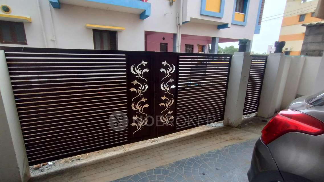 4+ BHK House For Sale  In Padappai