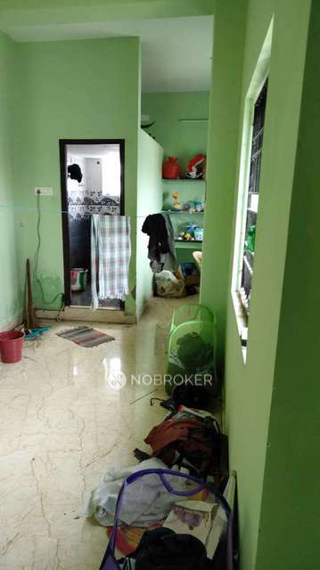 Single Room for Male In 1 BHK  In V4v7+5gr, Alappakam, New Perungalathur, Sadhanathapuram, Chennai, Tamil Nadu 600063, India