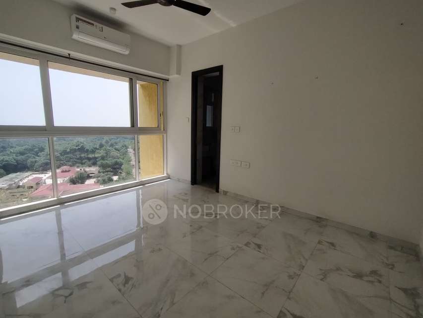 2 BHK Flat In Raheja Exotica For Sale  In Western Malad