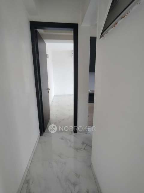 2 BHK Flat In Raheja Exotica For Sale  In Western Malad