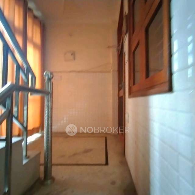 PG for Girls in Ok Model School