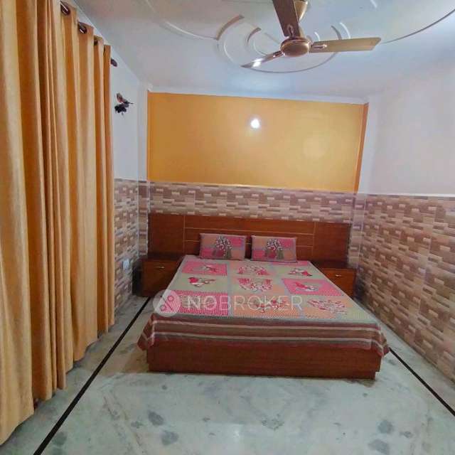 PG for Girls in Ok Model School