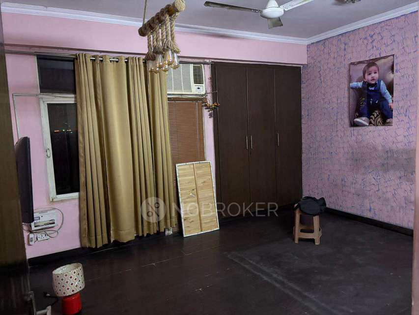 3 BHK Flat In Panchsheel Wellington, Crossings Republik For Sale  In Panchsheel Wellington