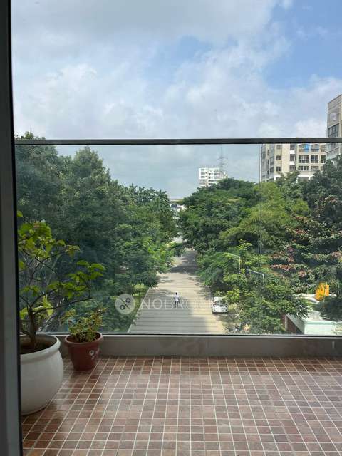 Single Room for Female In 3 BHK  In Habitat Eden Heights In Doddanekkundi