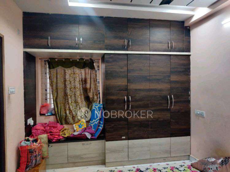 2 BHK Flat In Sai Murahari Apartment For Sale  In Bhavani Nagar, Moosapet