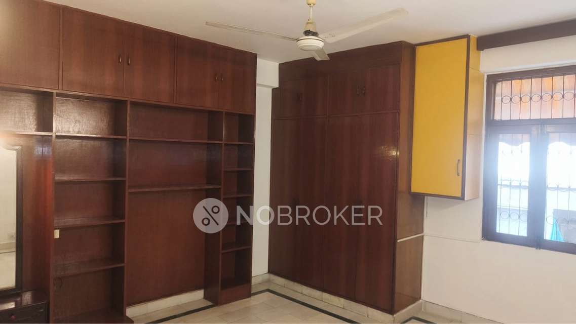 3 BHK Flat In Panchsheel Enclave for Rent  In Panchsheel Enclave Block A1