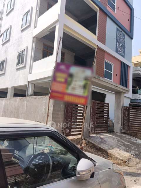 4+ BHK Flat In Standalone Buildind For Sale  In Karmanghat