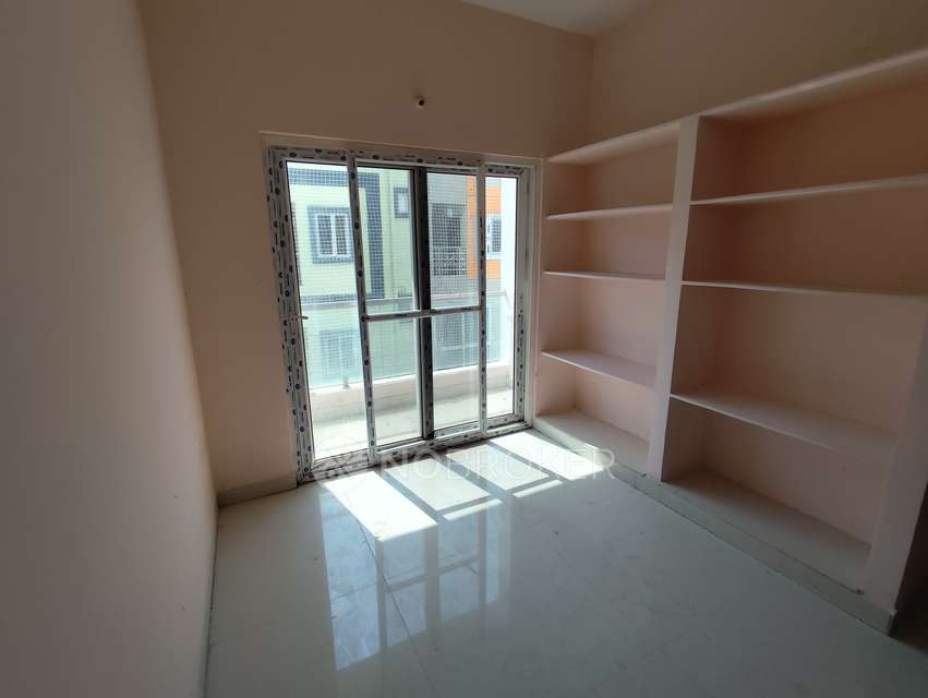 2 BHK Flat In Prn Residency For Sale  In Upparpalli