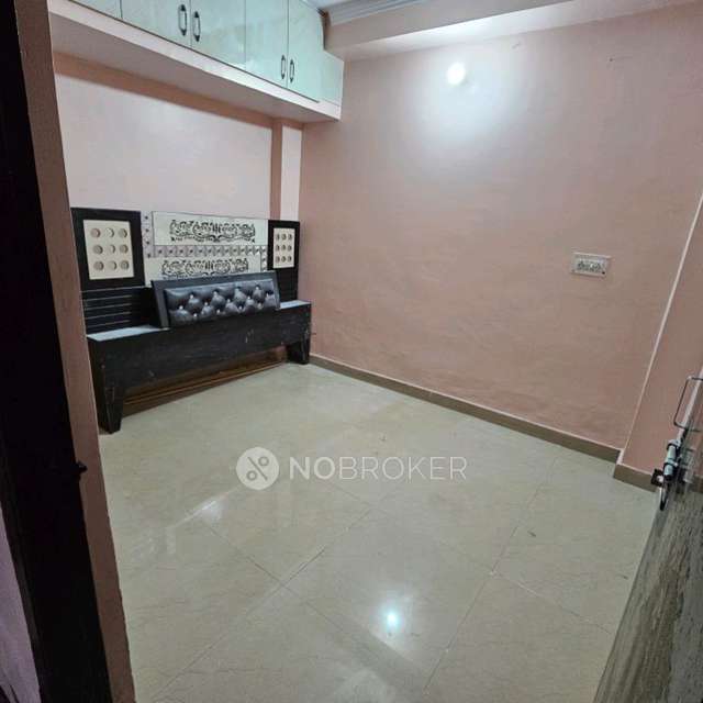 2 BHK Flat In Old Kondli, Near Crime Branch For Sale  In C-12h, Near Dinkar Public School, Old Kondli, Kondli, Delhi, 110096, India