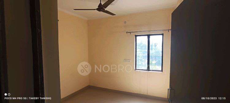 2 BHK Flat In Standalone Building   for Rent  In Janakpuri