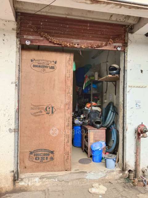 Shop in Ishika Clinic, C-1 Janu Bhoye Sra Chs, Near Mahadev Bileshwar Mandir, Shantaram Talao, Siddheshwar Nagar, Kurar Village, Malad East, Mumbai, Maharashtra 400097, India, Mumbai for sale 