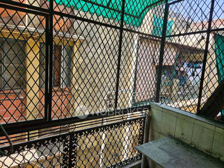 1 BHK Flat For Sale  In Janakpuri