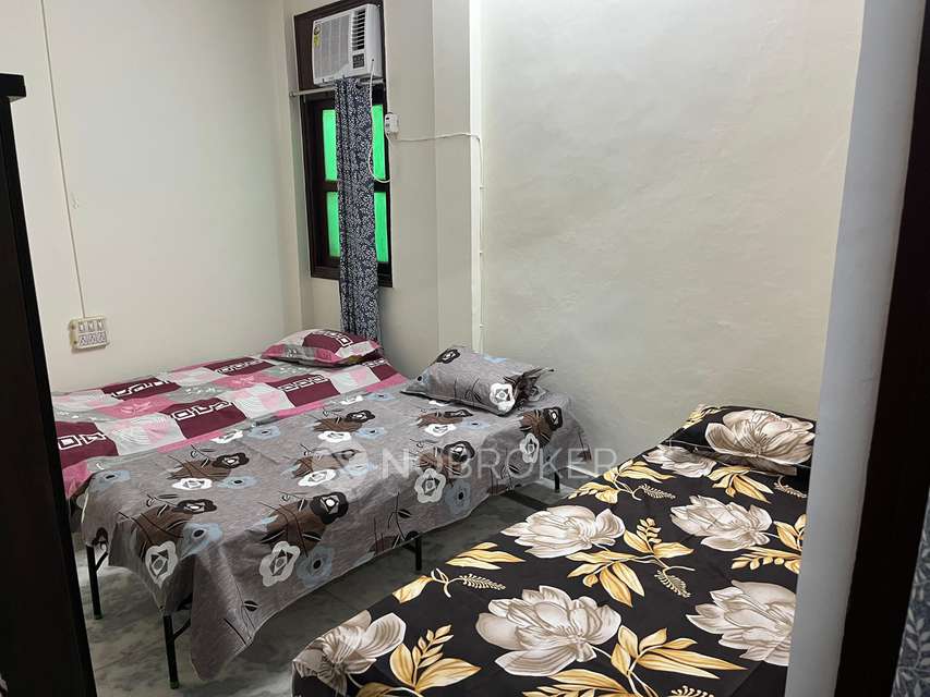 PG for Anyone in Laxmi Nagar