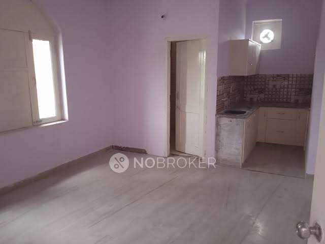 1 RK House for Rent  In Sector 62a