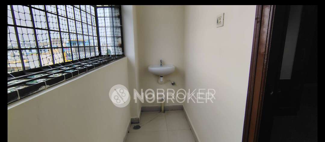 2 BHK Flat In Imperial Towers For Sale  In Kailash Hills