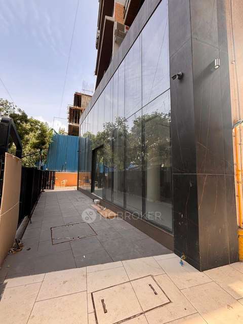 Showroom in Vile Parle East, Mumbai for Rent 