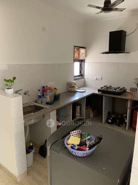 PG for Girls in Rajouri Garden