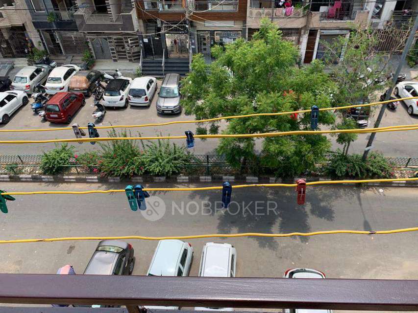 PG for Girls in Rajouri Garden