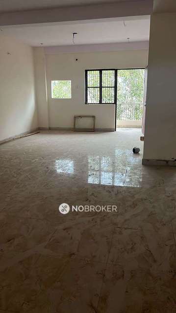 Godown/Warehouse in Sector 5, Delhi for sale 