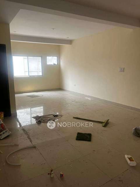 Godown/Warehouse in Sector 5, Delhi for sale 