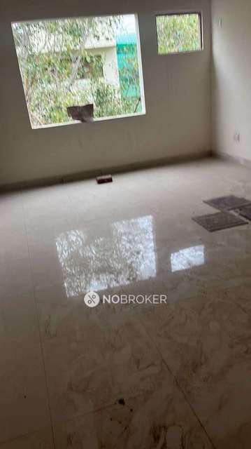 Godown/Warehouse in Sector 5, Delhi for sale 