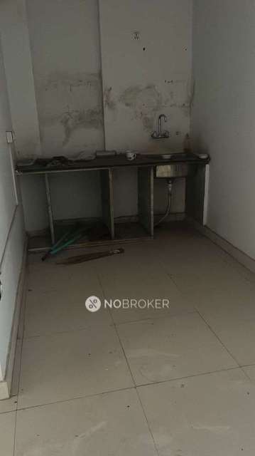 Godown/Warehouse in Sector 5, Delhi for sale 