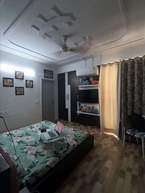 3 BHK Flat In Wall Rock Aishwaryam For Sale  In Sector-16c