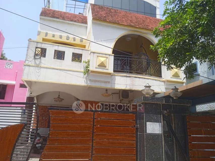 4+ BHK House For Sale  In ,annanagar East