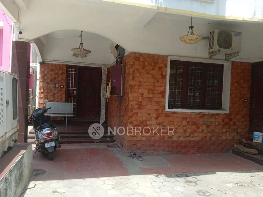 4+ BHK House For Sale  In ,annanagar East