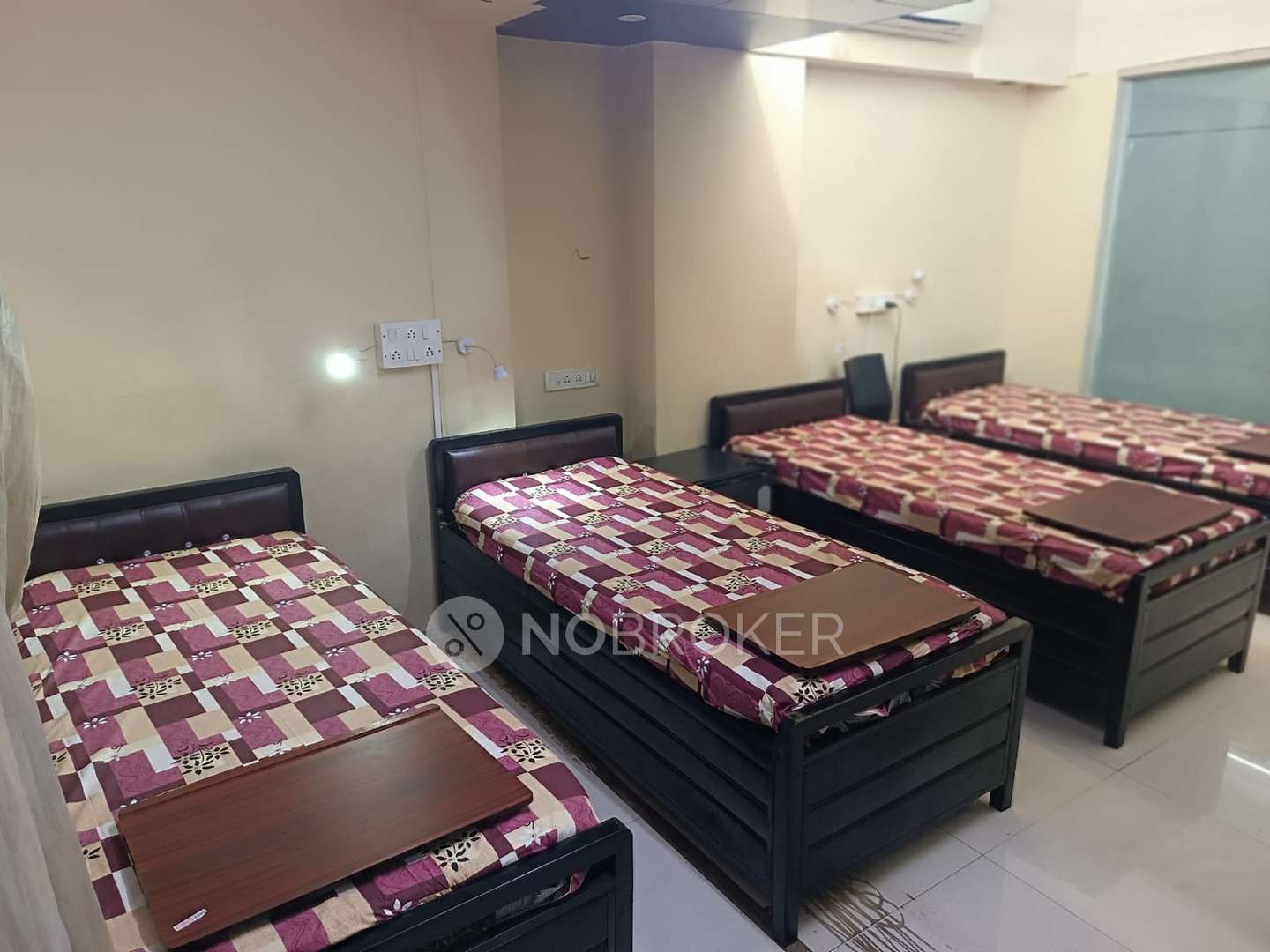 PG for Boys in Goregaon West