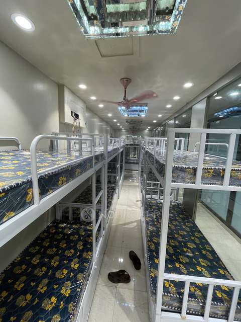 PG for Boys in Goregaon West