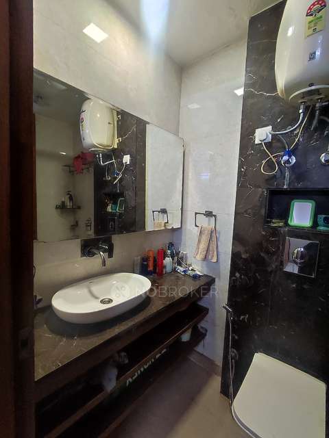 2 BHK Flat In Dayanand Colony, Lajpat Nagar For Sale  In Dayanand Colony