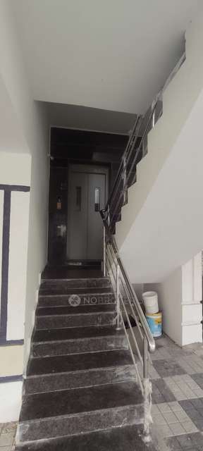 2 BHK Flat In Sai Preeth Tower For Sale  In Yapral