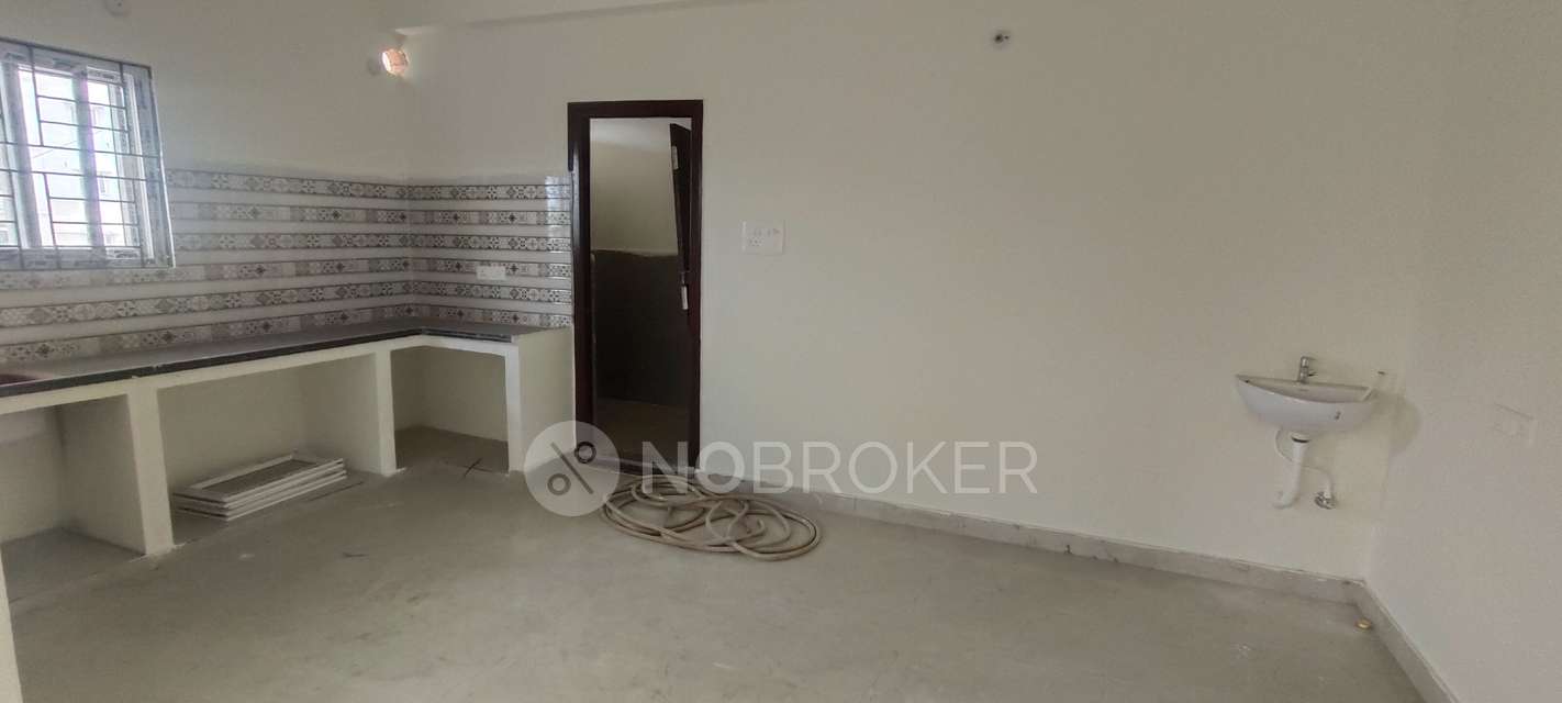 2 BHK Flat In Sai Preeth Tower For Sale  In Yapral
