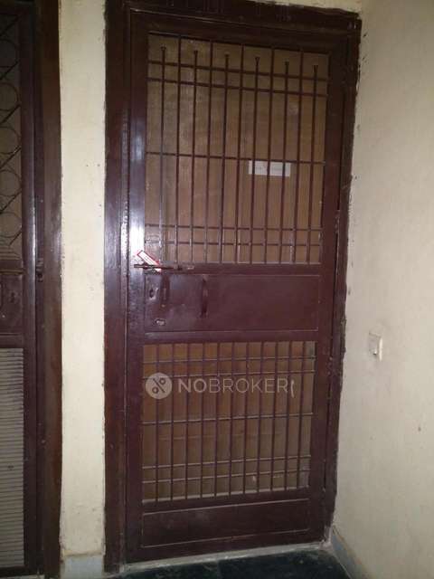 3 BHK Flat In Purvanchal Royal Park For Sale  In Sector-137