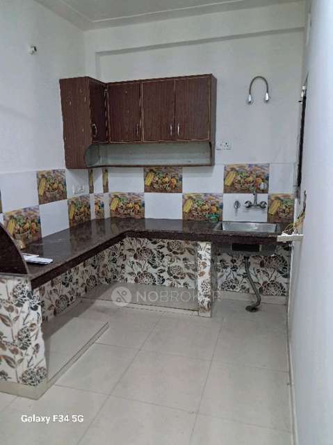 1 BHK House for Rent  In Sector 10